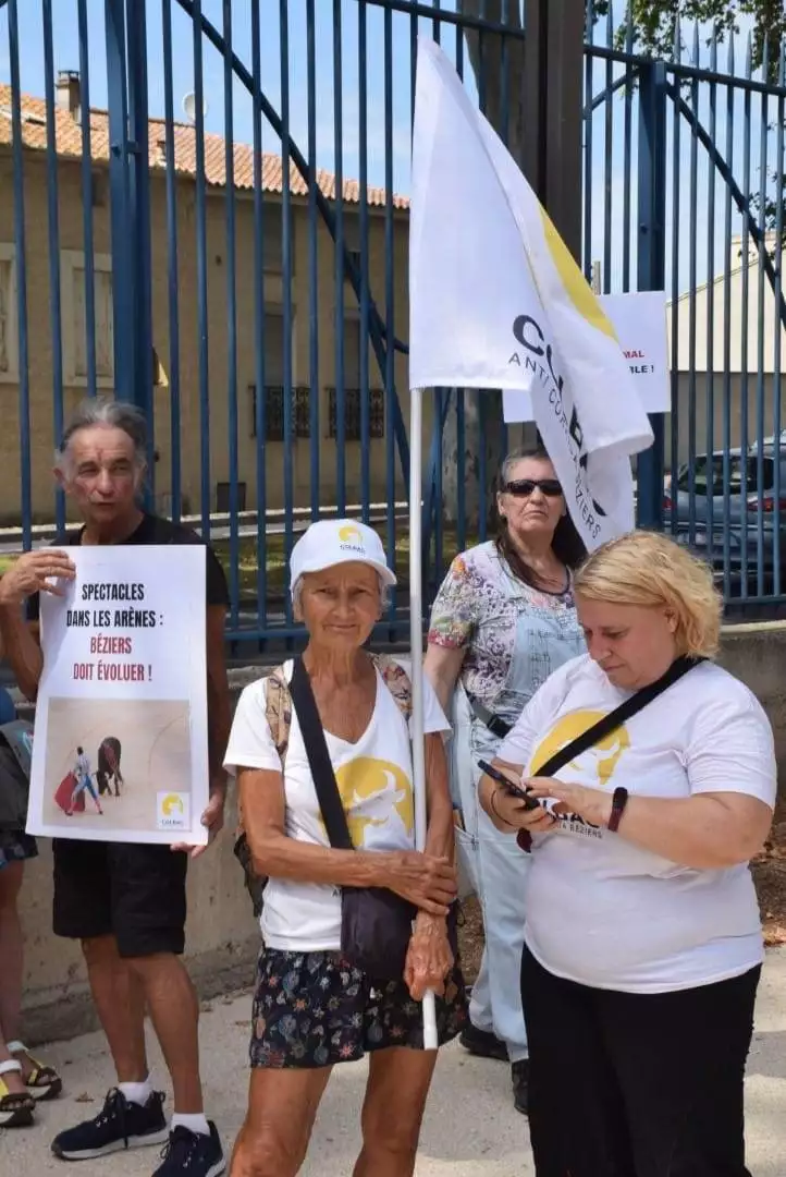 20240817_Colbac_la_manif_au_parc (30)