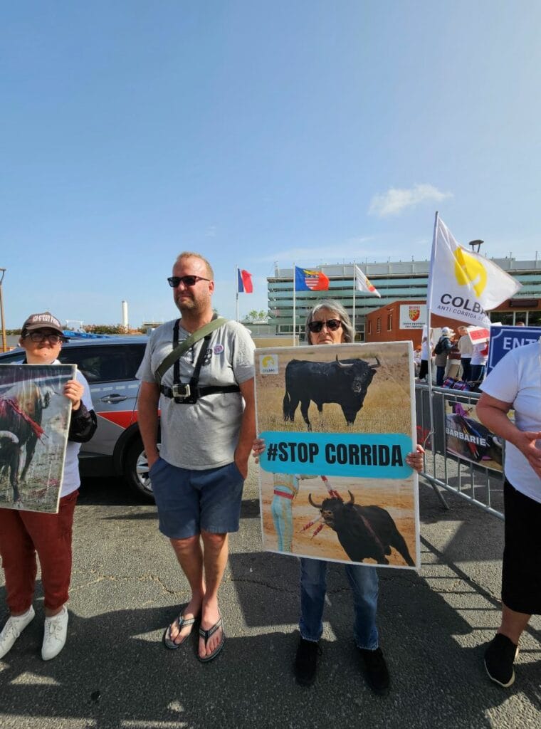 20250503_feria off_manifestation (9)