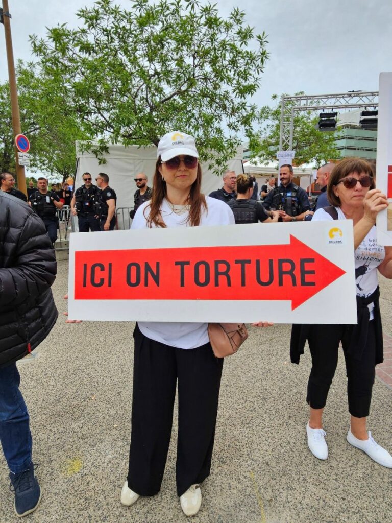 Feria OFF manif 2 9 mai 2026 (11)