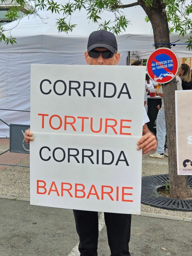 Feria OFF manif 2 9 mai 2026 (23)