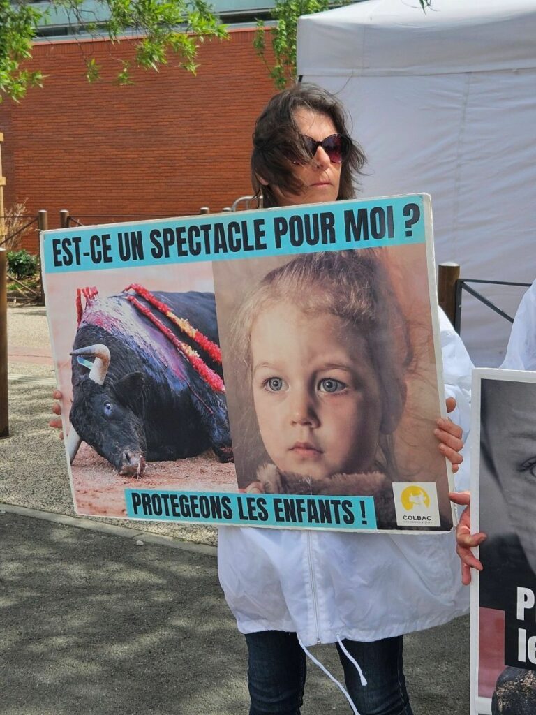 Feria_OFF_manif1_8 mai 2026 (23)